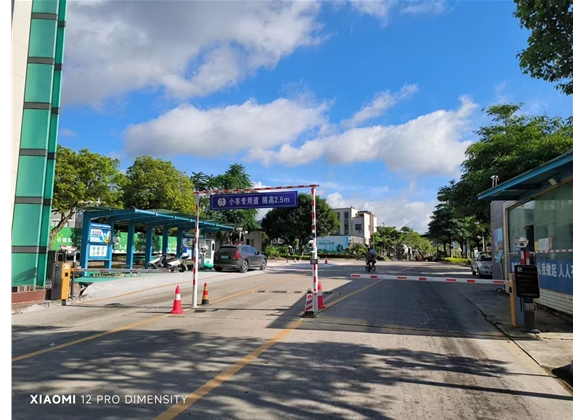 華南再生資源產(chǎn)業(yè)園一機雙衡自動過磅收費系統(tǒng)